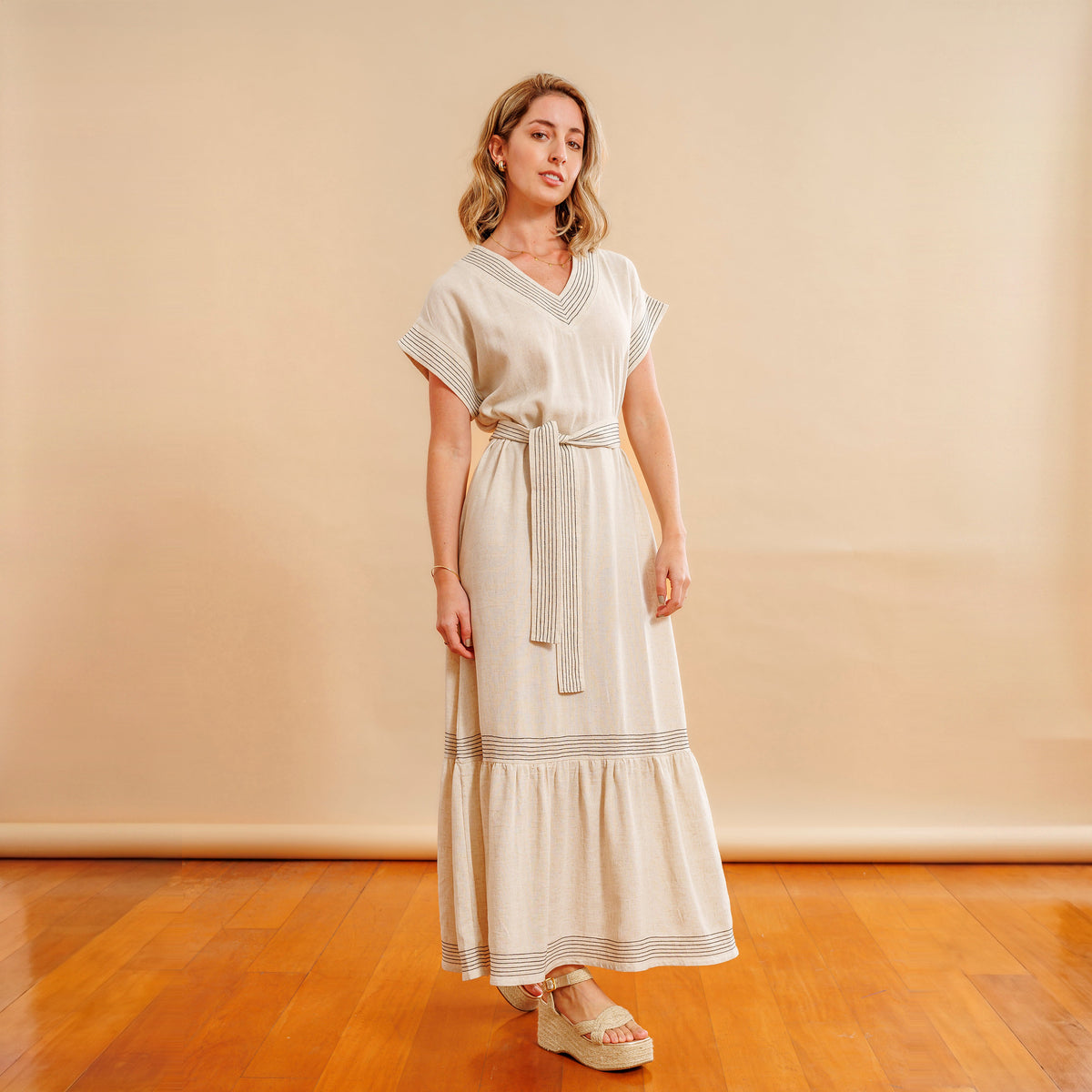 Vestido Rubi Beige