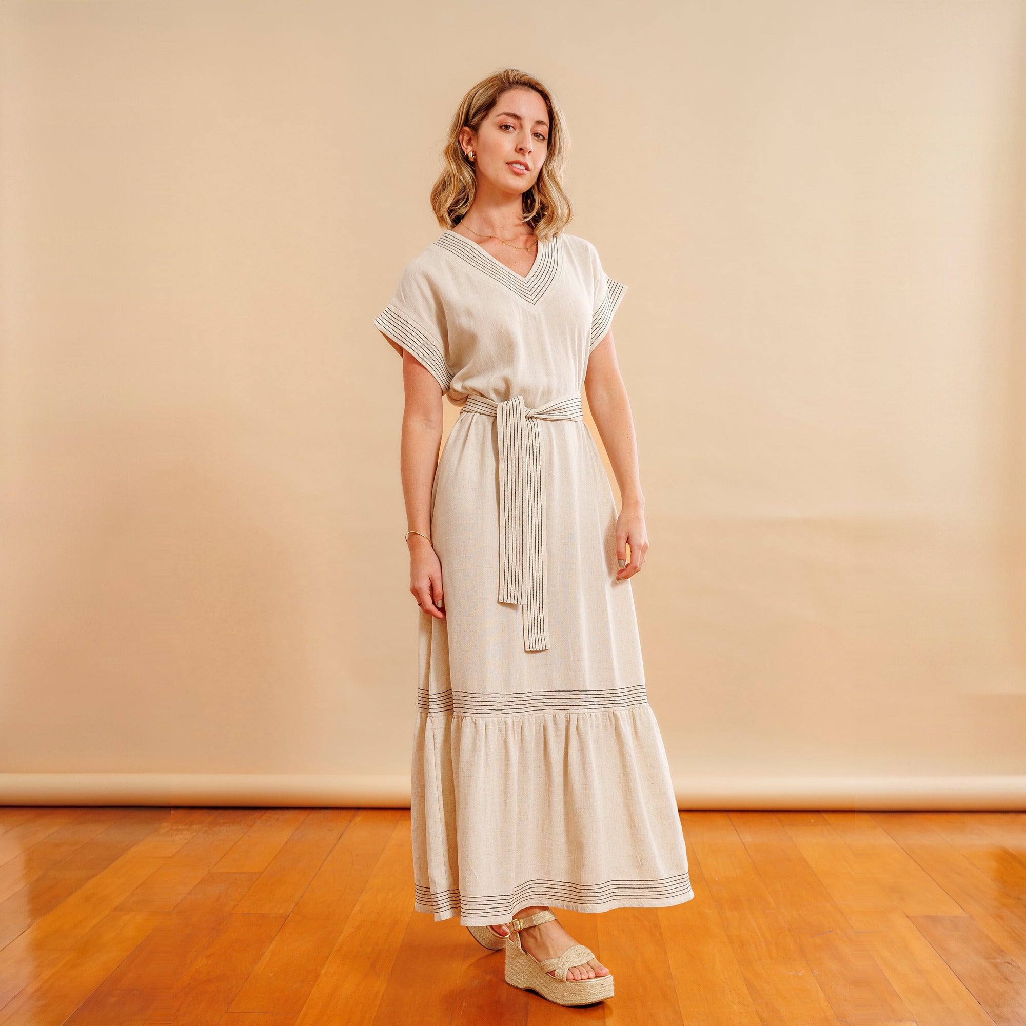 Vestido Rubi Beige